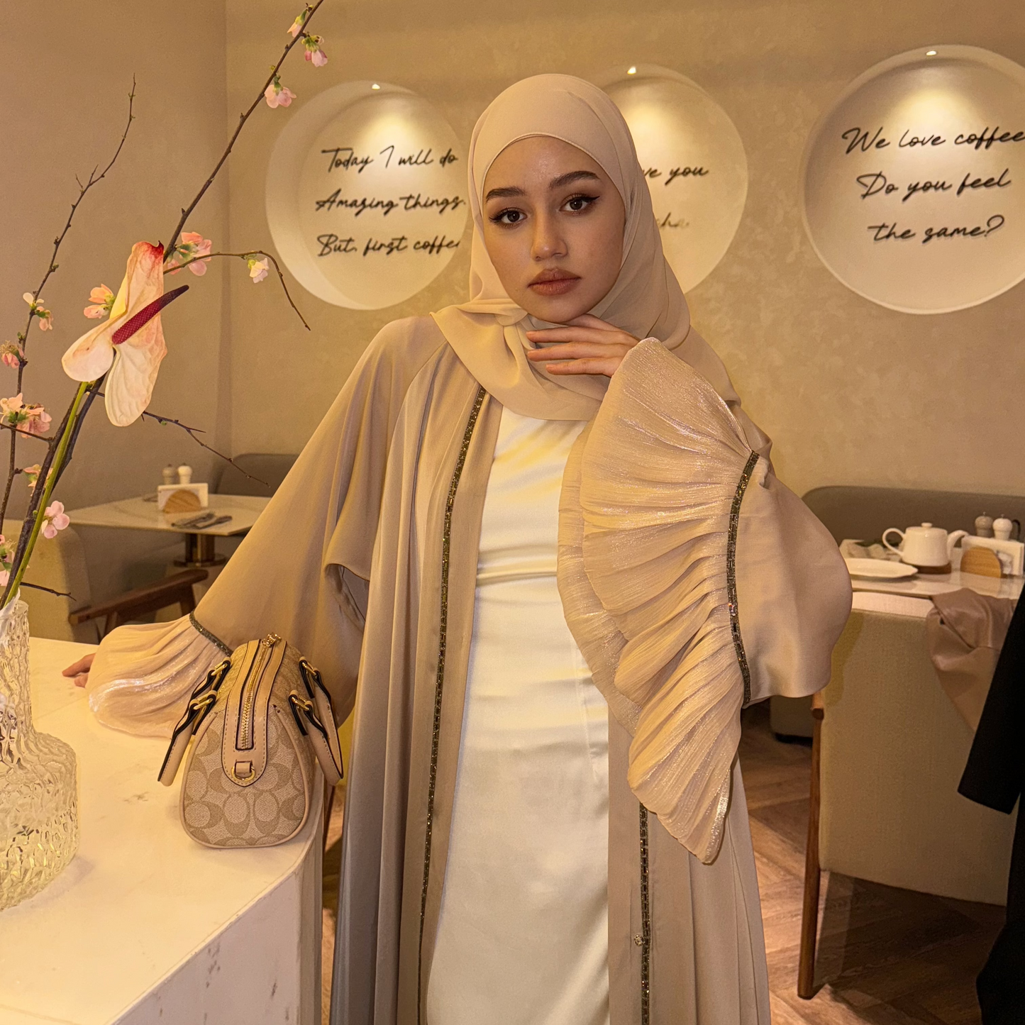 Desert Pearl Beige Abaya Set – Trumpet Sleeves & Fabric Sash