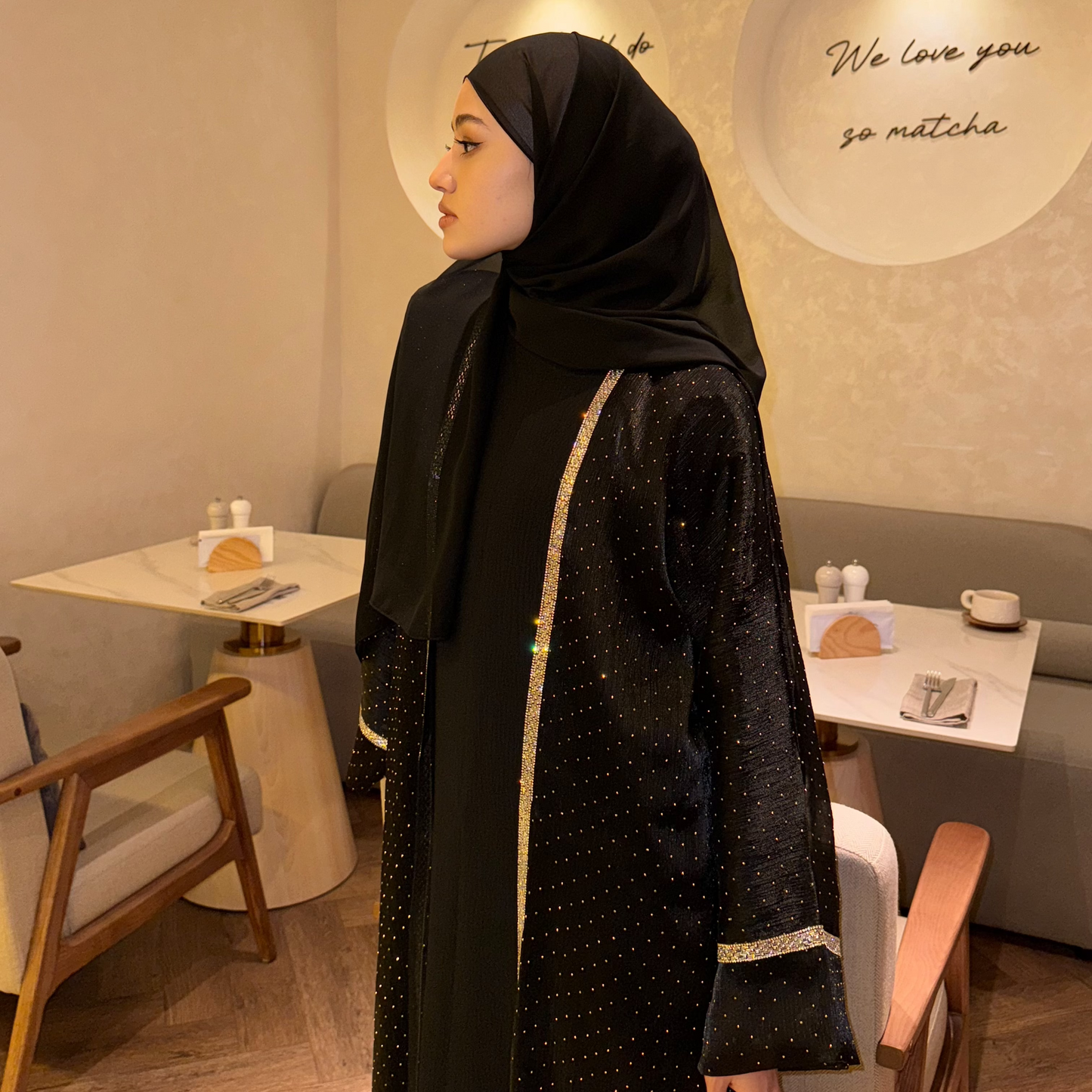 Elegant Black Abaya Set with Rhinestone Detailing – Modest & Timeless