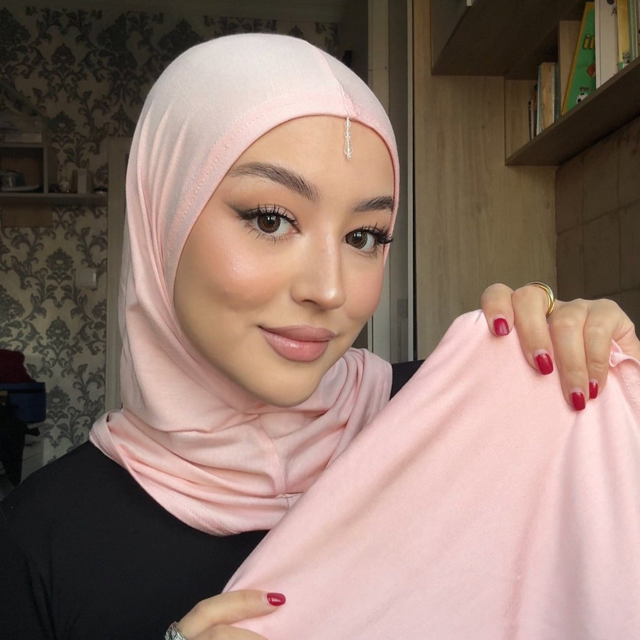 Premium Hijab Caps with Crystals – Breathable & Comfortable Underscarf for Secure Hijab Styling - Dusty Rose Quartz