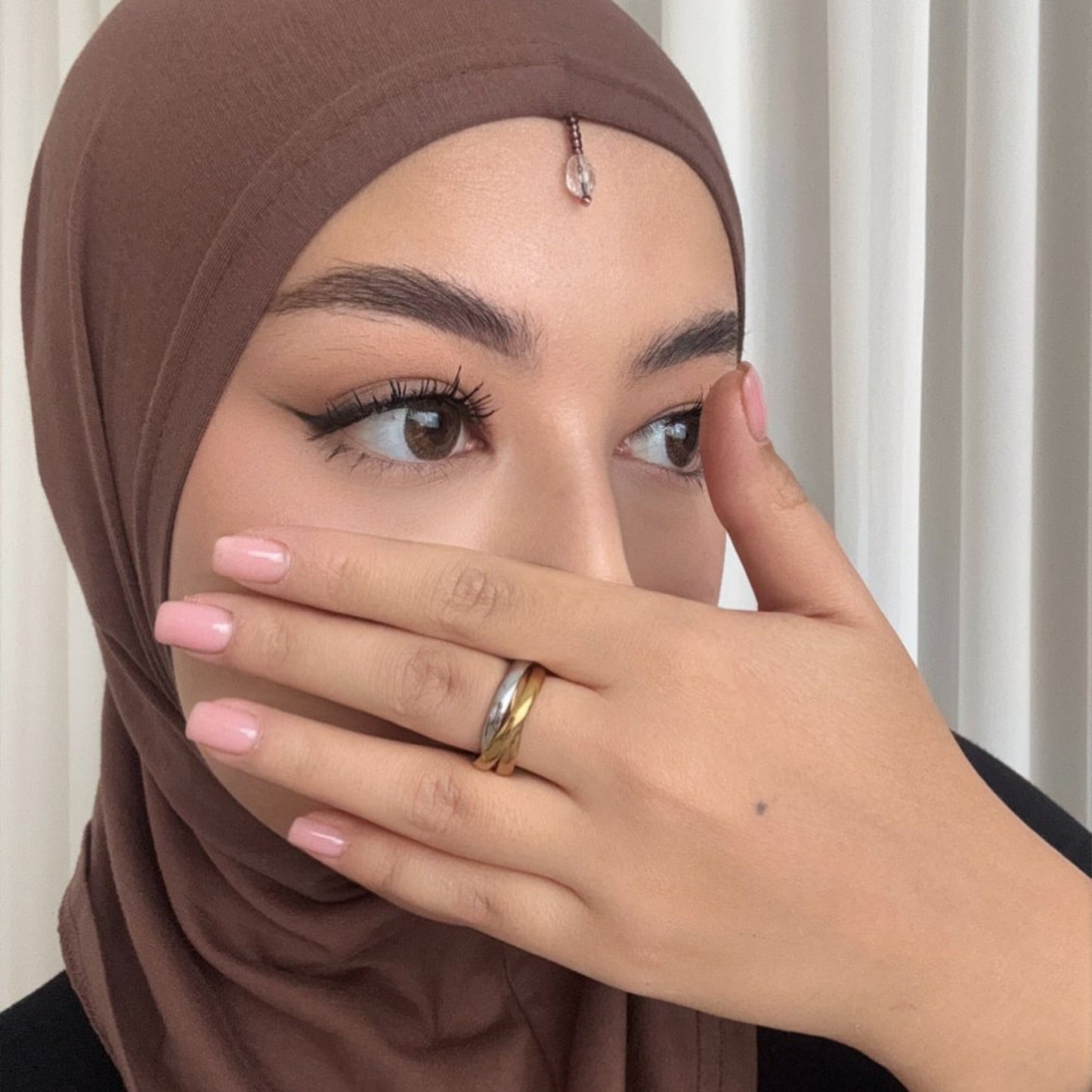 Premium Hijab Caps with Crystals – Breathable & Comfortable Underscarf for Secure Hijab Styling - Cocoa Brown