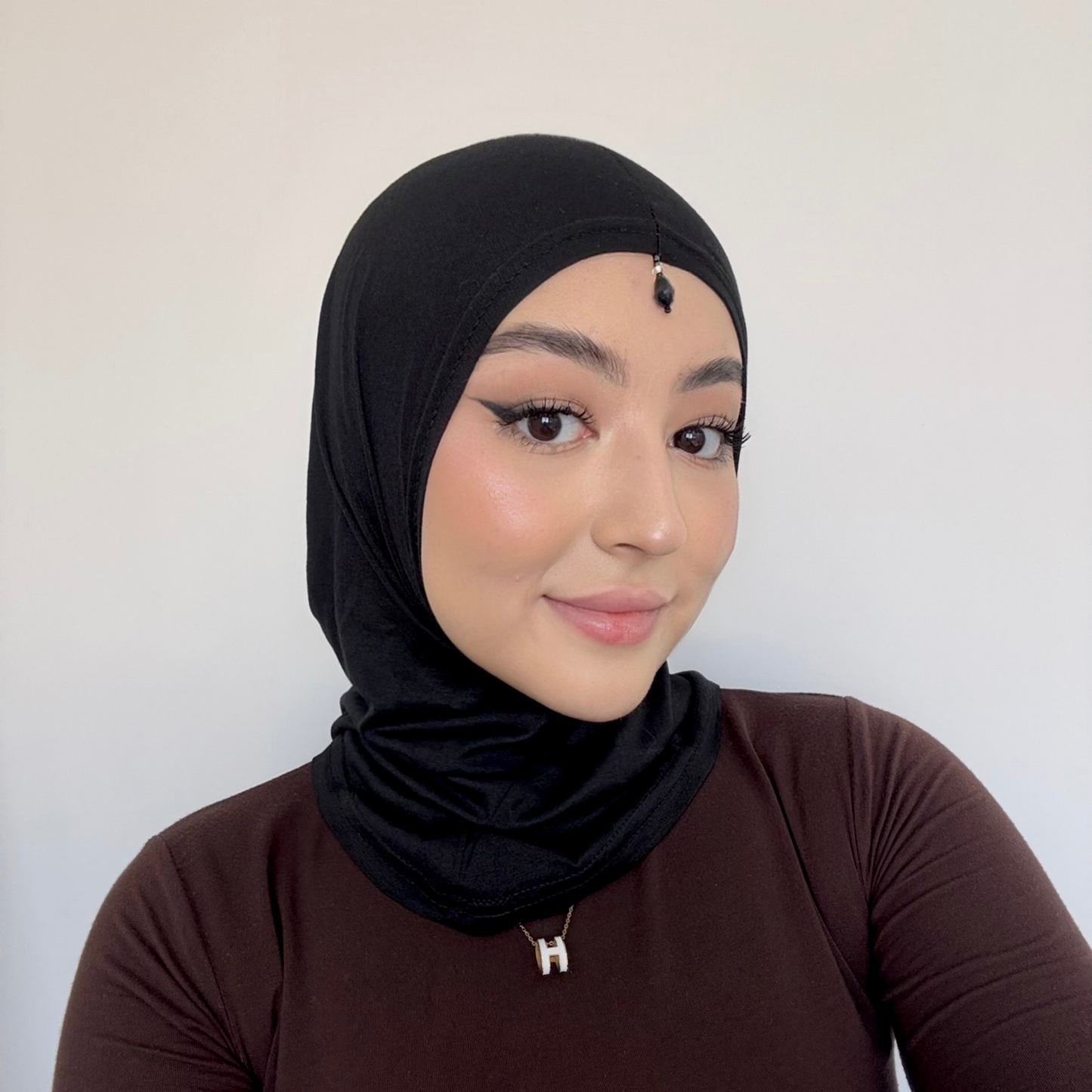 Premium Hijab Caps with Crystals – Breathable & Comfortable Underscarf for Secure Hijab Styling - Black